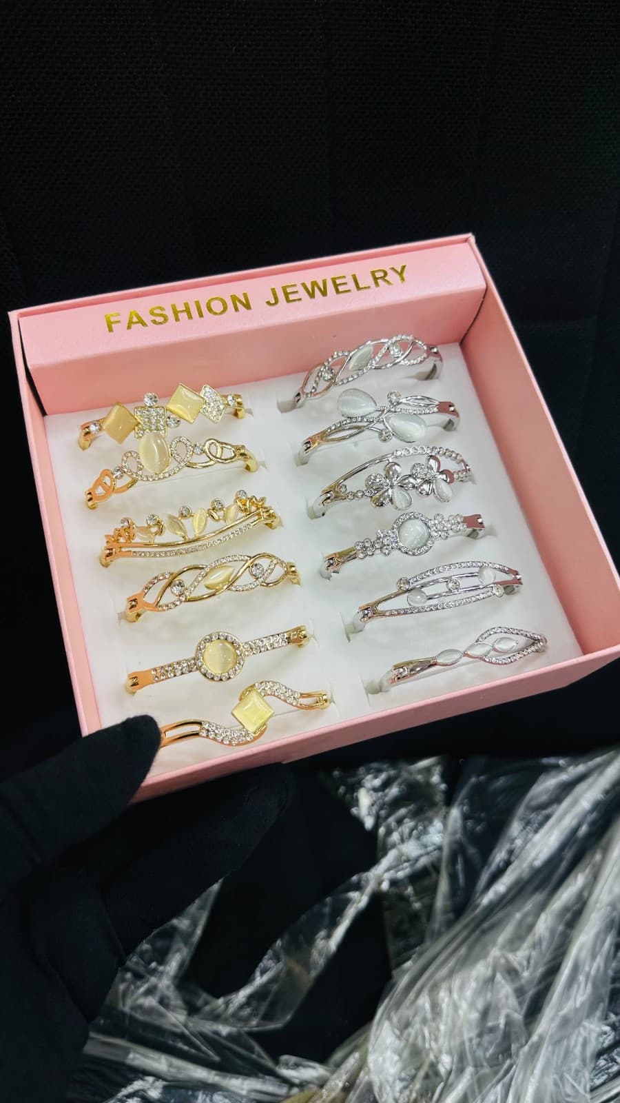 Stoned bangles